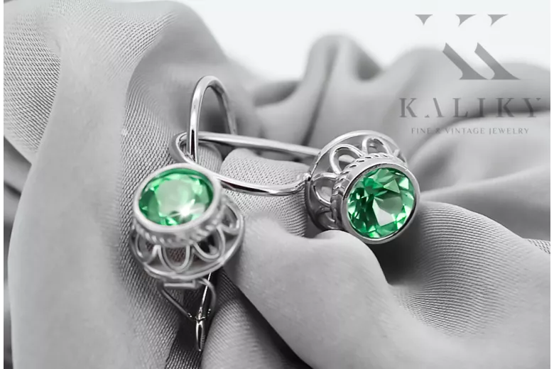 Emerald Sterling silver 925 Earrings Vintage Jewlery vec117s